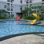 Great Location 2Br Maple Park Sunter Apartment By Travelio